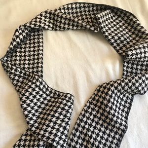 Black & White Scarf